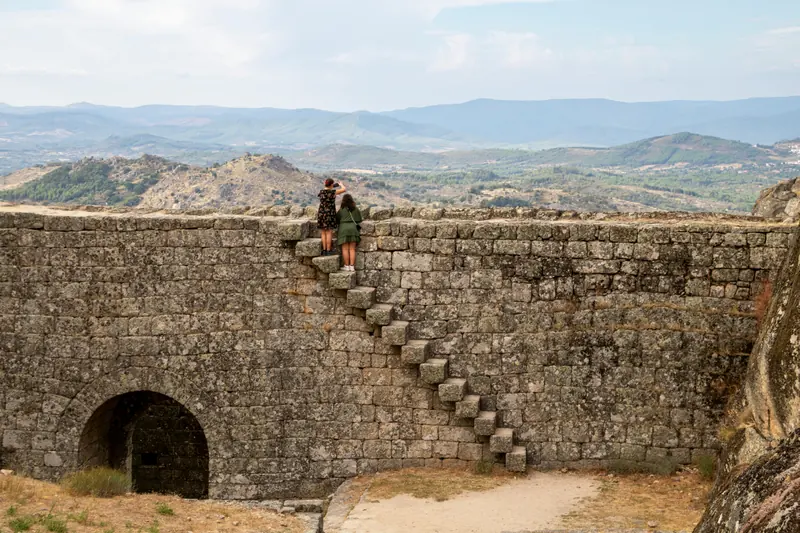 Monsanto: Portugal’s Stone Village Carved Among Giant Boulders