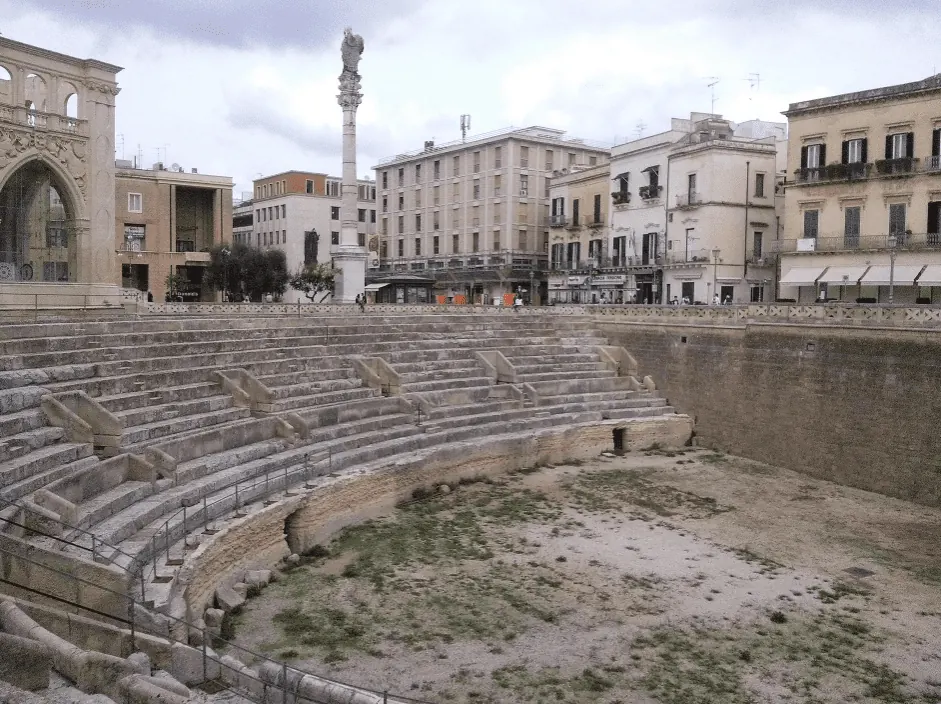 What to visit in Lecce? — Amphitheatre of Lecce