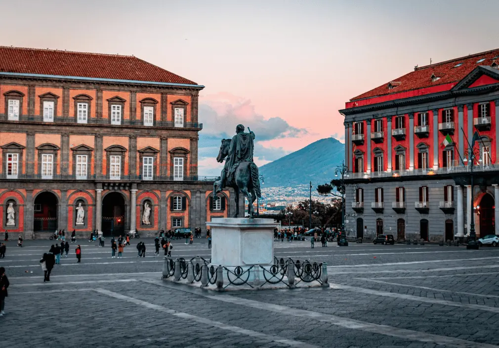 What to visit in Naples? — Plebiscito square with the Royal Palace