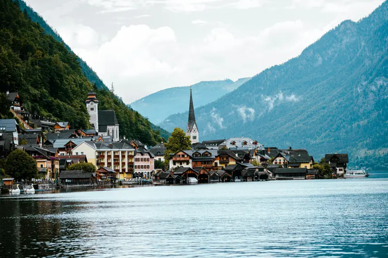 The Lake Hallstatt Stroll