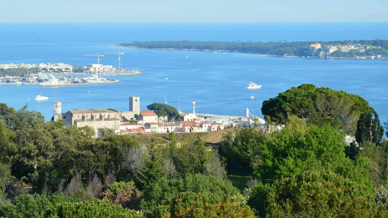 Beach view from a mountain in Cannes