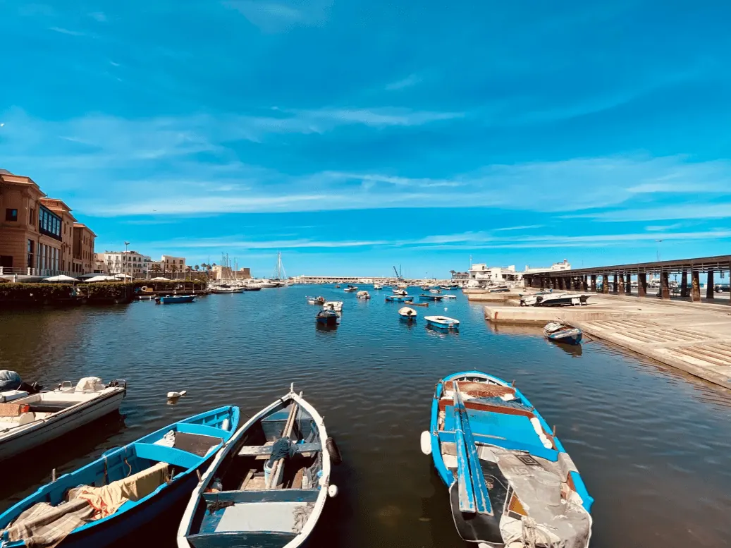 What to visit in Bari? — When to travel there?