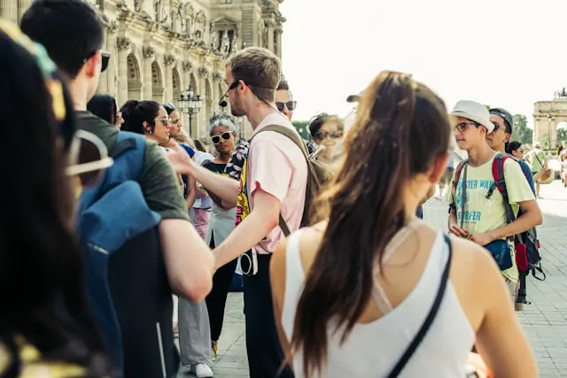 Walking tour guide