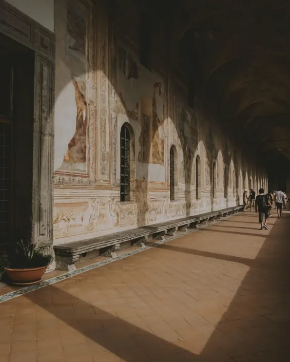 What to visit in Naples? — Basilica and Cloister of Santa Chiara