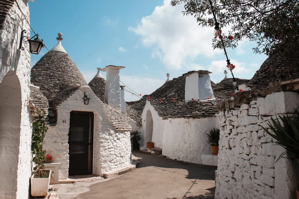 What to visit in Bari? — Trulli of Alberobello