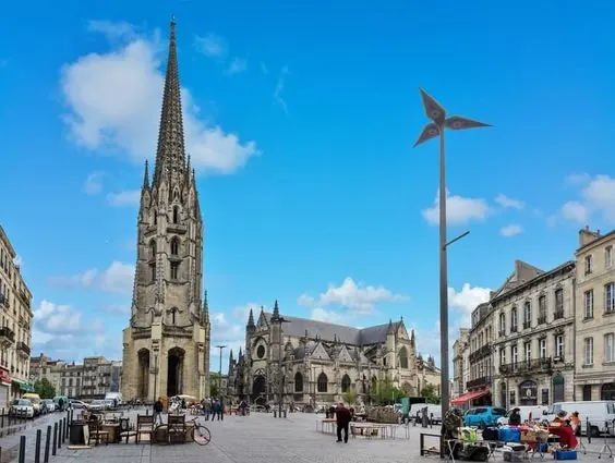 What to visit in Bordeaux — Basilique Saint-Michel