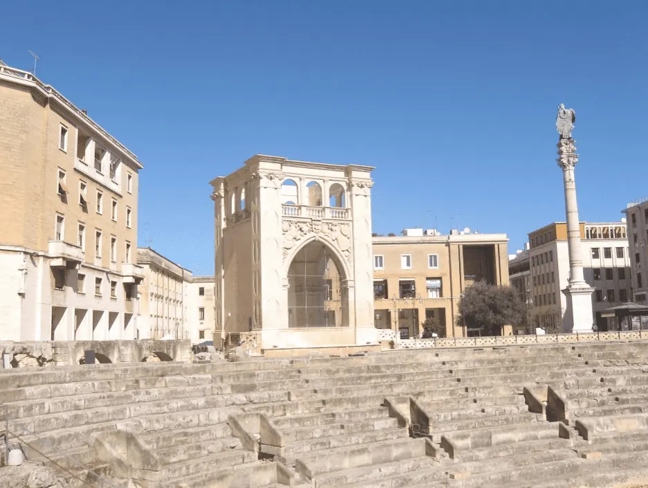 What to visit in Lecce? — Amphitheatre of Lecce