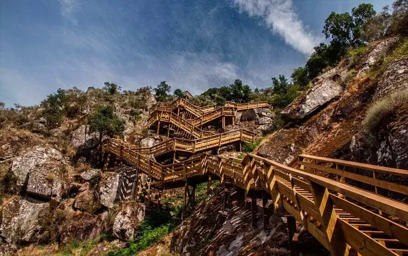 Discover Portugal’s Paiva Walkways, a breathtaking 8.7 km wooden trail suspended along the cliffs of the wild Paiva River.