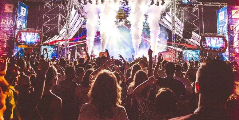 Festival F