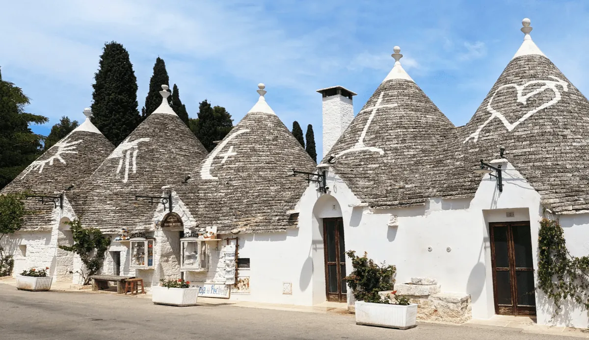 What to visit in Bari? — Trulli of Alberobello