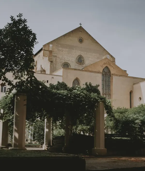 What to visit in Naples? — Basilica and Cloister of Santa Chiara