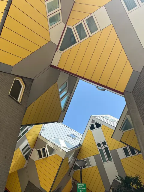 Cube Houses (Rotterdam)